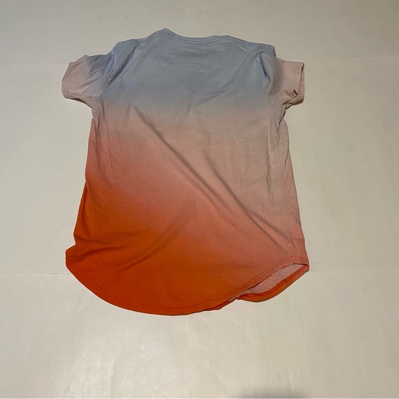 ⭐️ 7. Hollister multi colored tee shirt size small - Picture 2 of 5